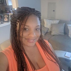 Meet your Posher, Latrice